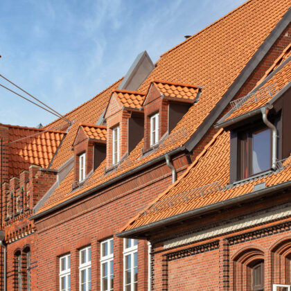 Altes Stadthaus in Lüneburg mit Klinker und Hohlpfanne H1